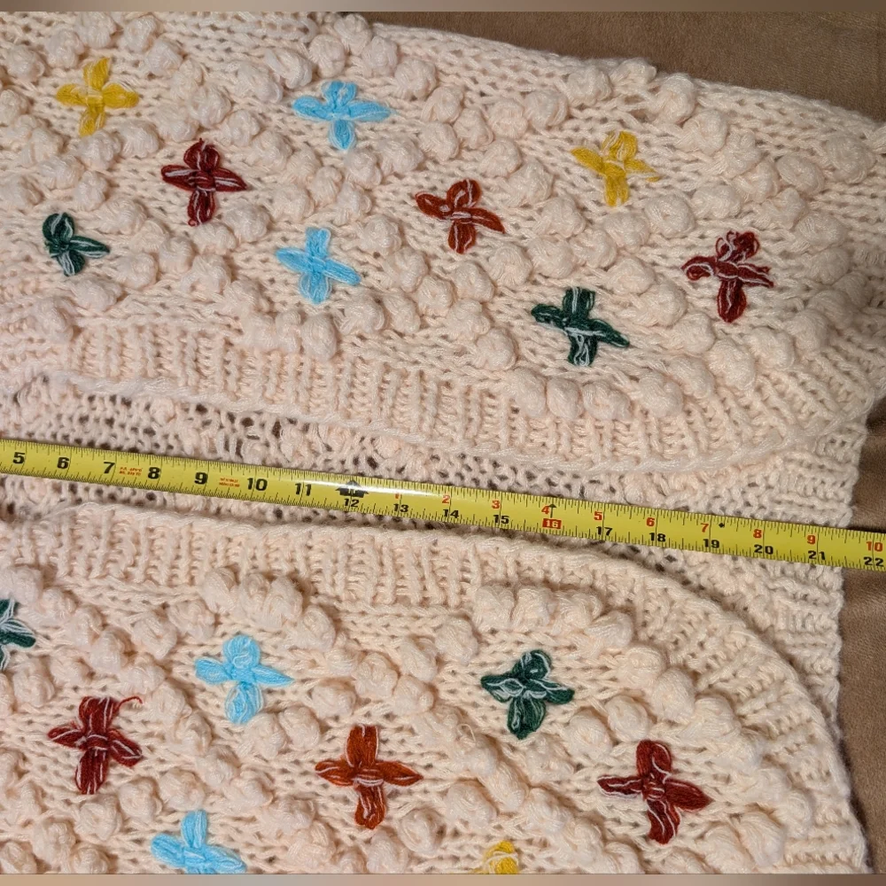 Brand New Sacchi Knit Popcorn Cardigan with Embroidered Accents NWOT - Picture 3 of 8